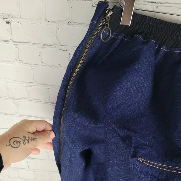 IZ by IZZY CAMILLERI | adaptive seated wheelchair clothing side zip jeans - Picture 5 of 7